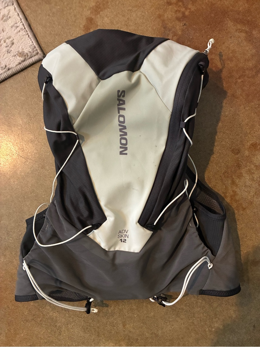 Salomon Adv Skin 12L Gray & White Running Vest